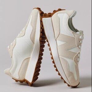 New Balance Women’s 327 Sneaker Color: Linen Sea Salt NWT